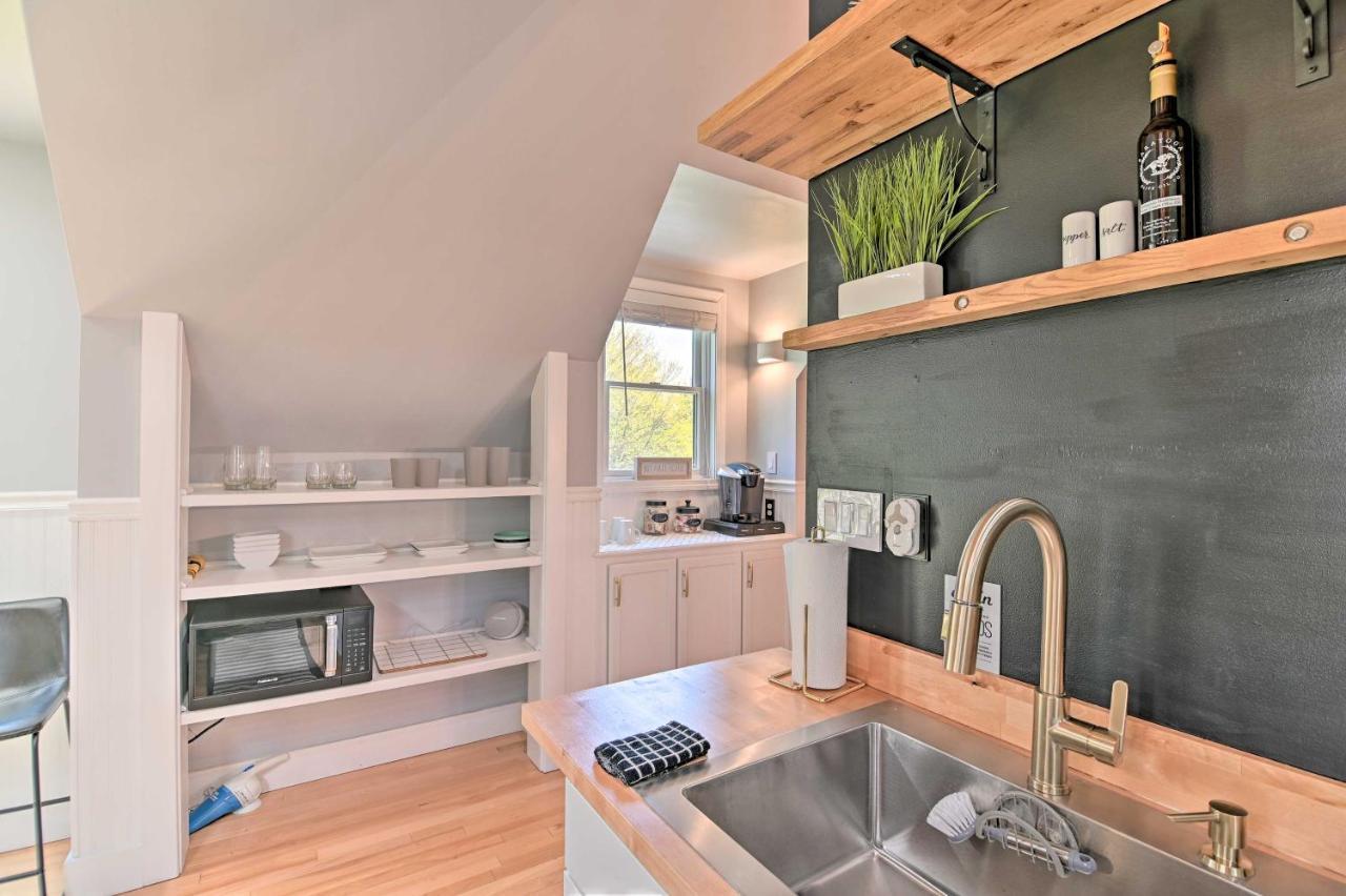 Stylish Studio With Fireplace About 3 Mi From Dtwn! Saratoga Springs Eksteriør bilde